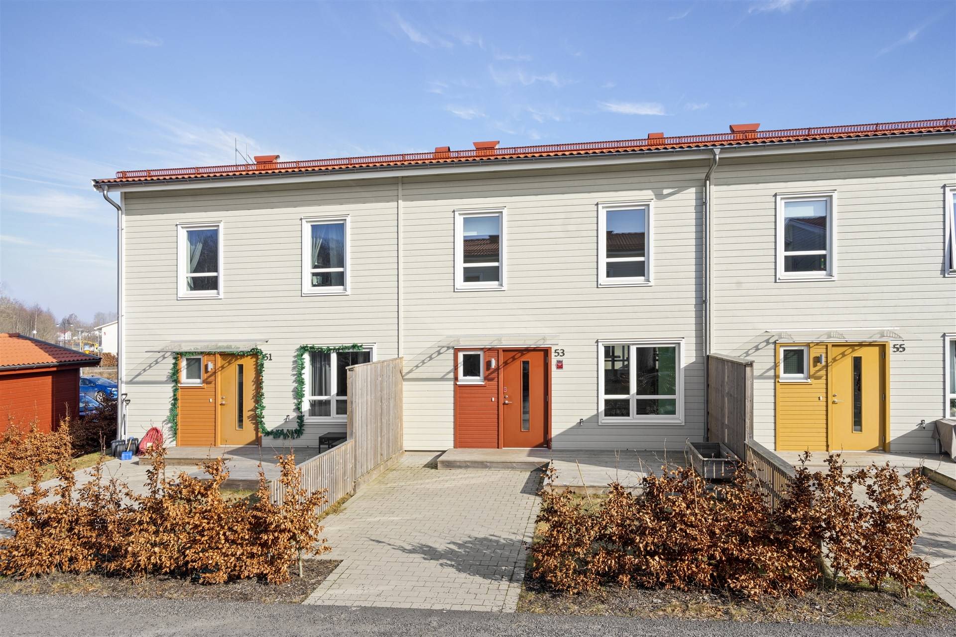 5 rum Radhus på Hägnadsgatan 53 Trädgårdsstaden Skövde kommun - bild 1