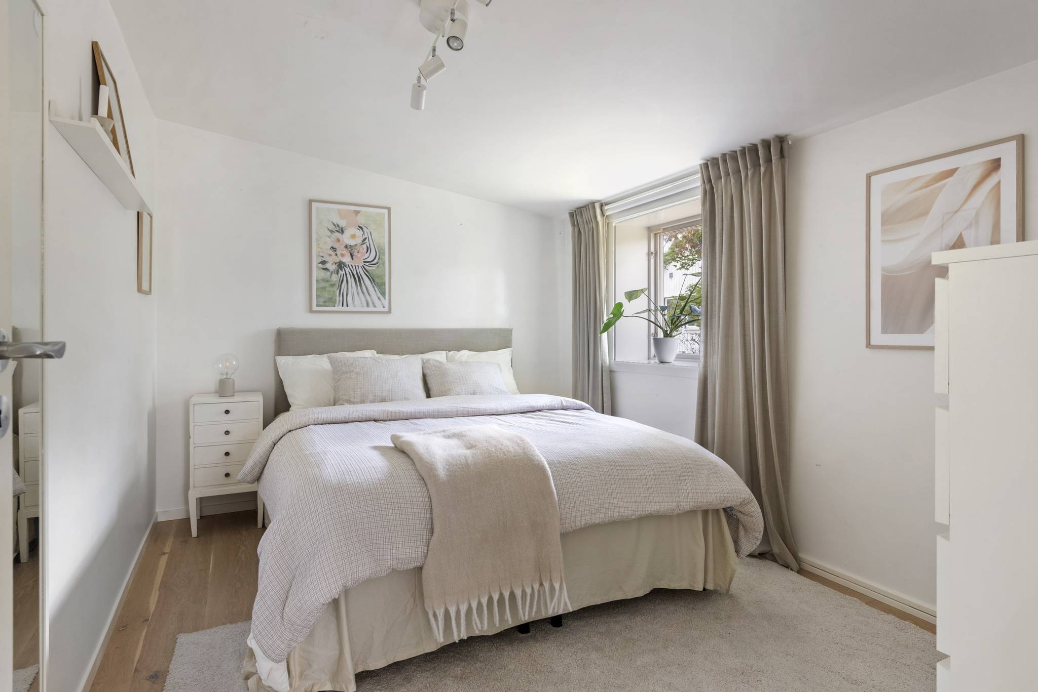 7 rum Villa på Lahällsvägen 29 Lahäll Täby kommun - bild 27