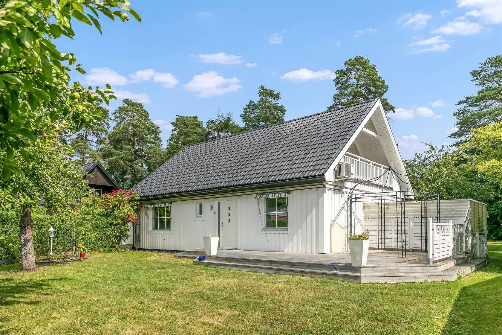 7 rum Villa på Hästhovsvägen 3 Bro - Finnsta Upplands-Bro kommun - bild 2