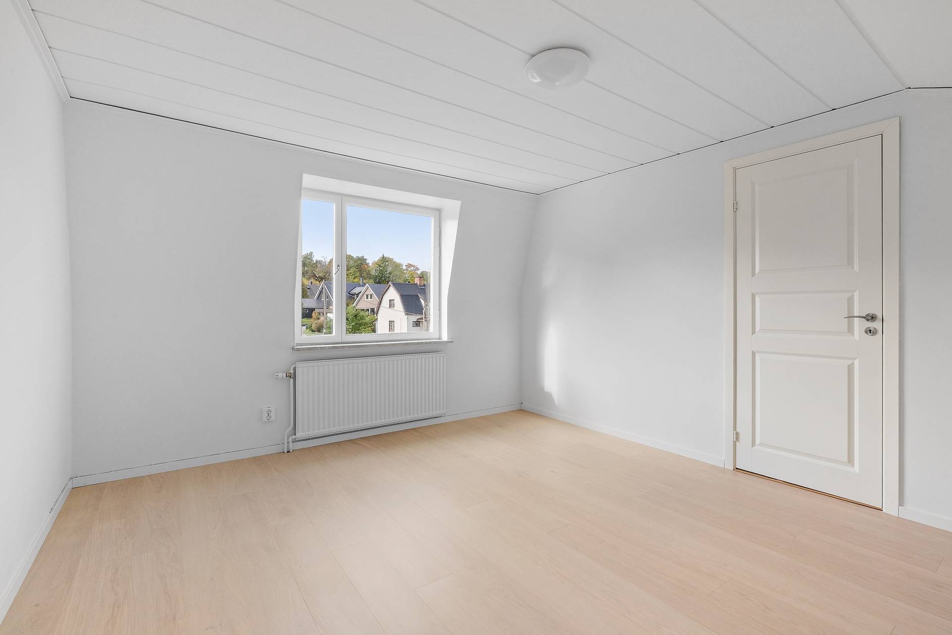 8 rum Radhus på Gideon Hydéns väg 20 Kvarnbergsplan Huddinge kommun - bild 23