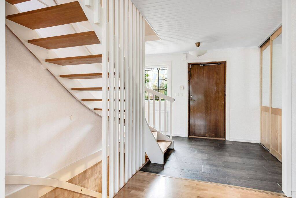 7 rum Villa på Lövsbergsvägen 89 Hjulsbro Linköpings kommun - bild 9