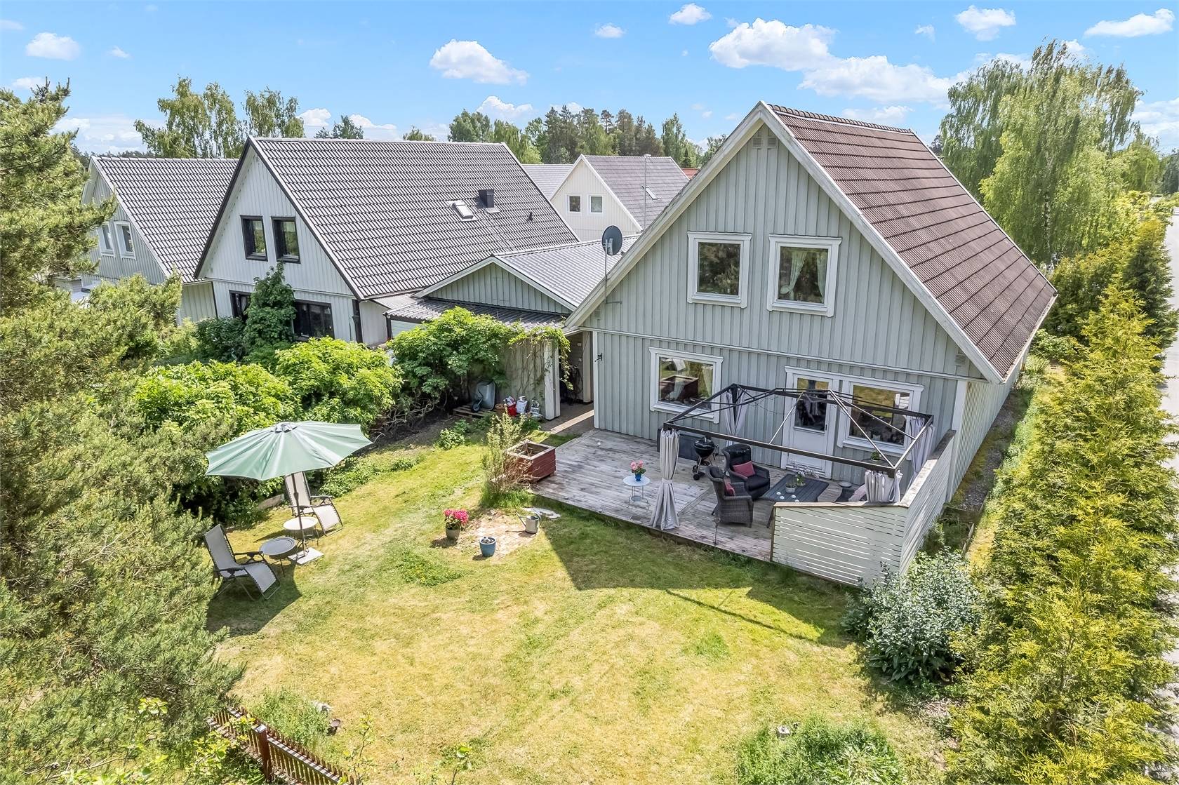 5 rum villa på Duffelvägen 1 Kungsängen - Brunna, Upplands-Bro kommun - bild 1
