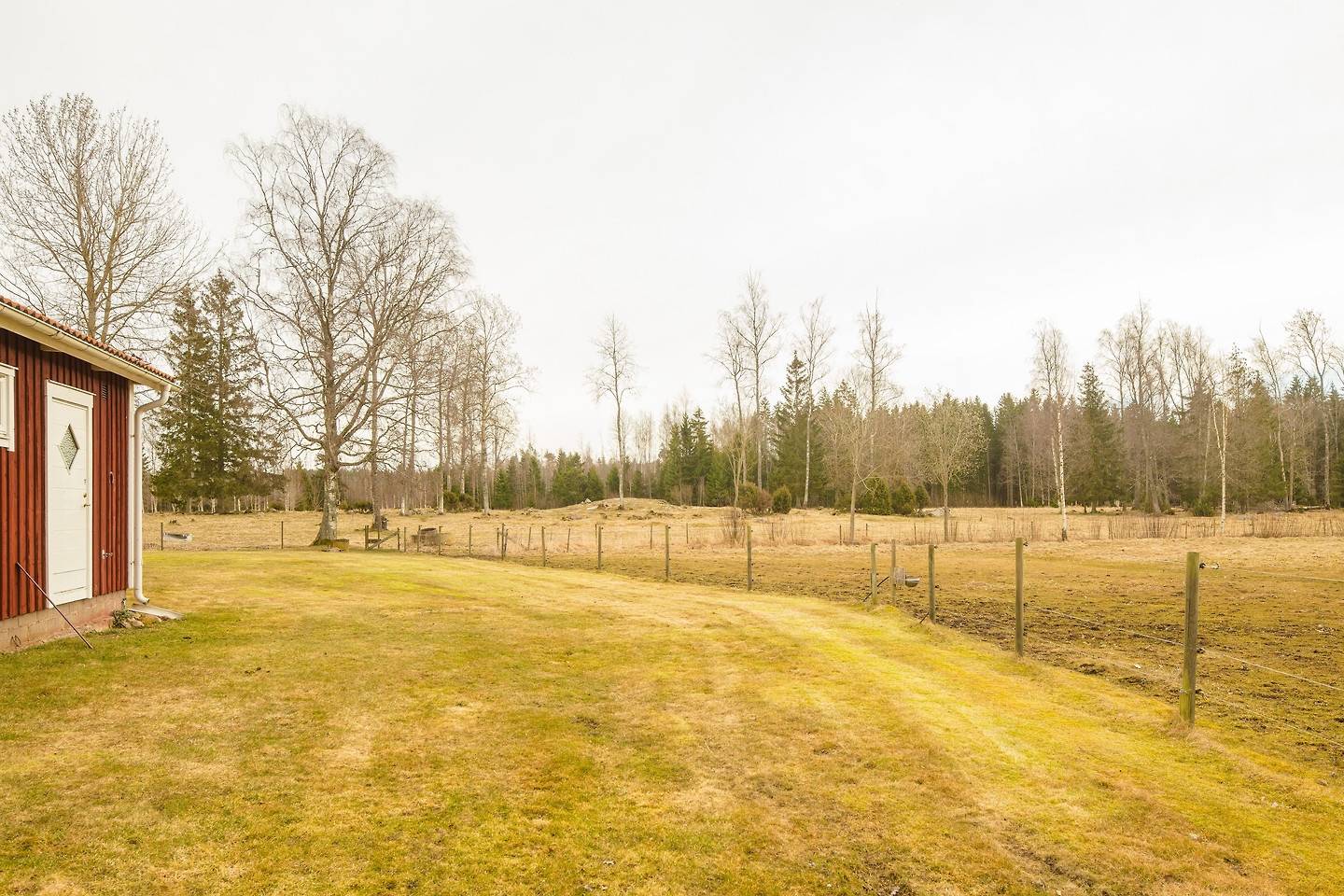 8 rum Gård/skog på Lillängen Rättaregården 1 Holmestad Götene kommun - bild 58