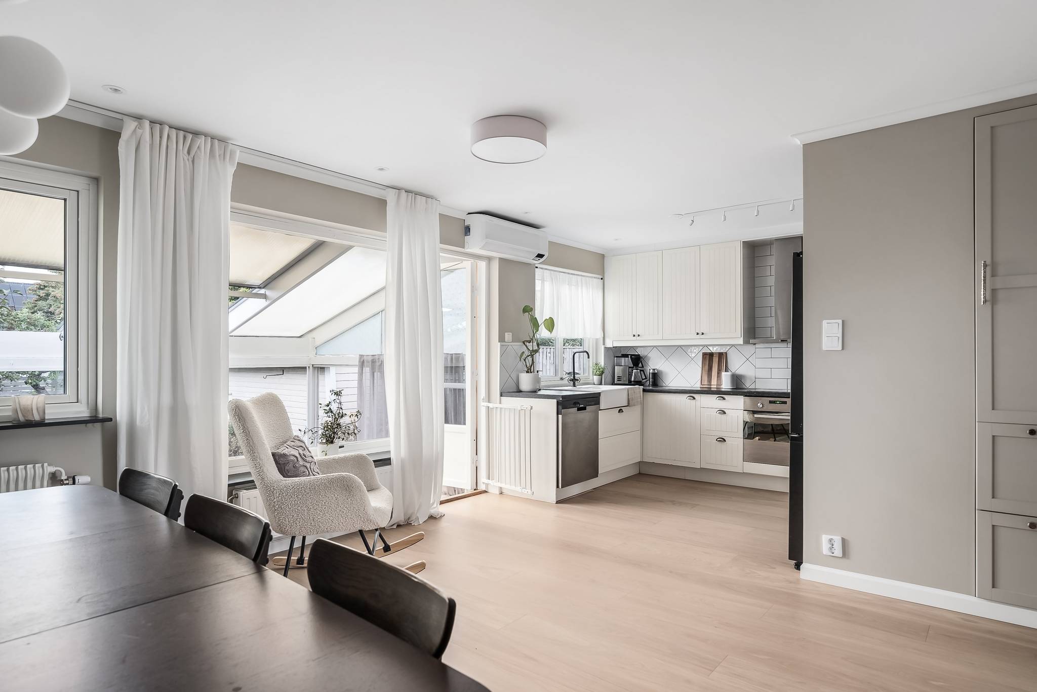 5 rum Radhus på Hästskovägen 6 Vendelsö Gård Haninge kommun - bild 9