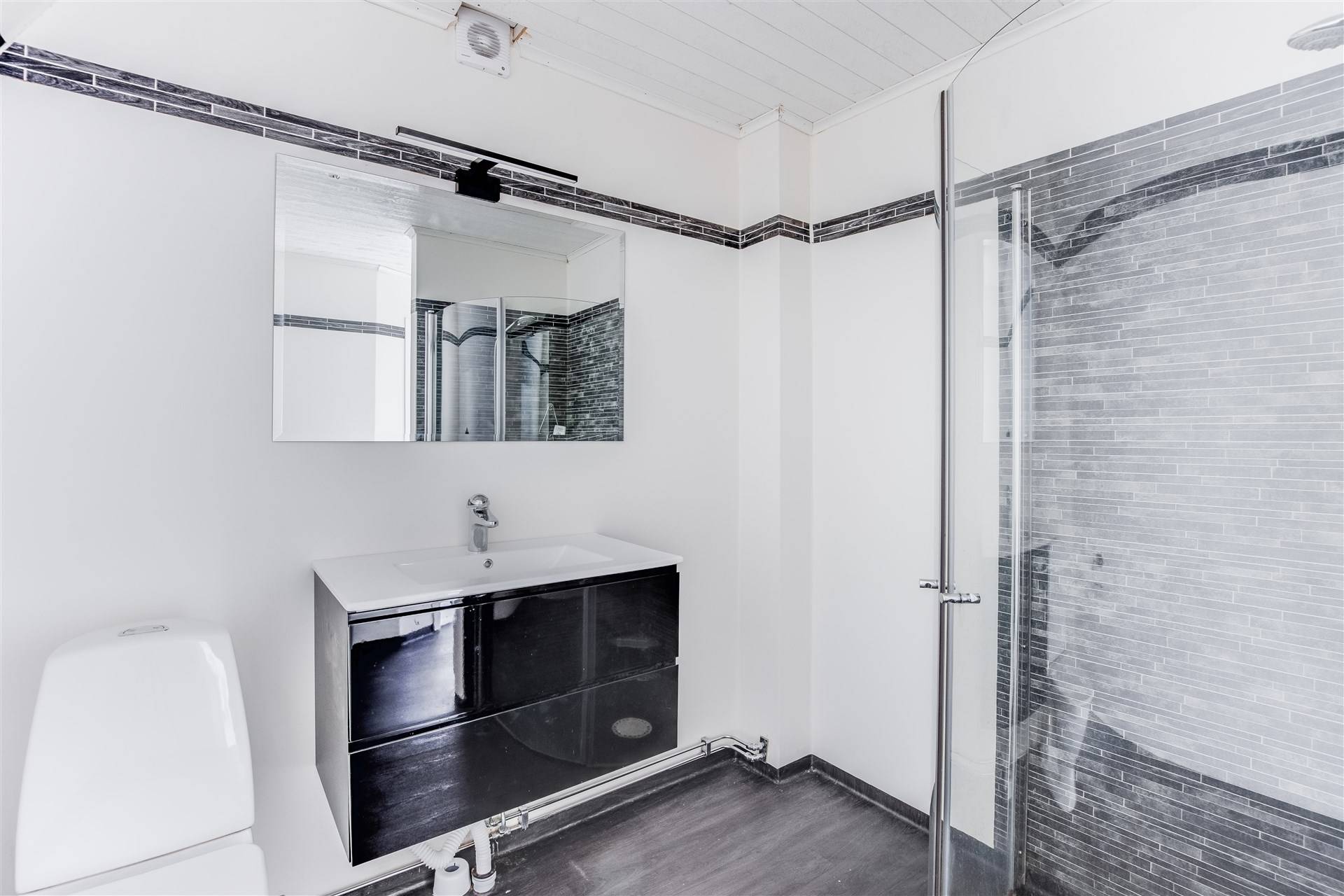 7 rum Villa på Skedevägen 2 Holsbybrunn Vetlanda kommun - bild 27