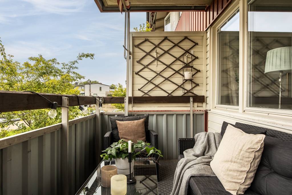 3 rum Lägenhet på Blomstervägen 32 Nacka - Sickla - Finntorp Nacka kommun - bild 2