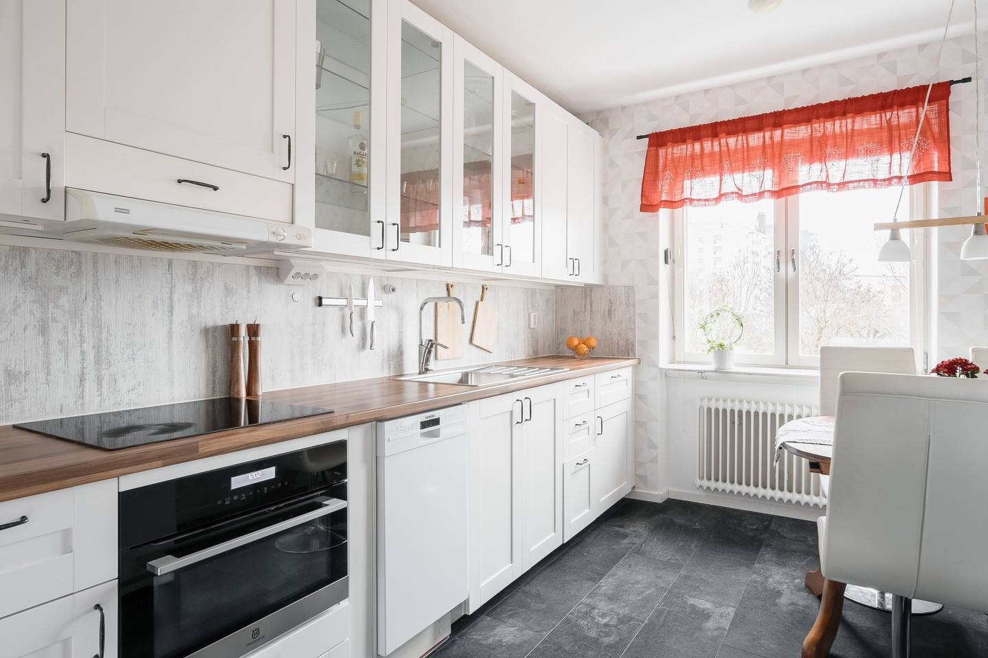 2 rum Lägenhet på Henrik Gjutares gata 32D Norrmalm Skövde kommun - bild 2