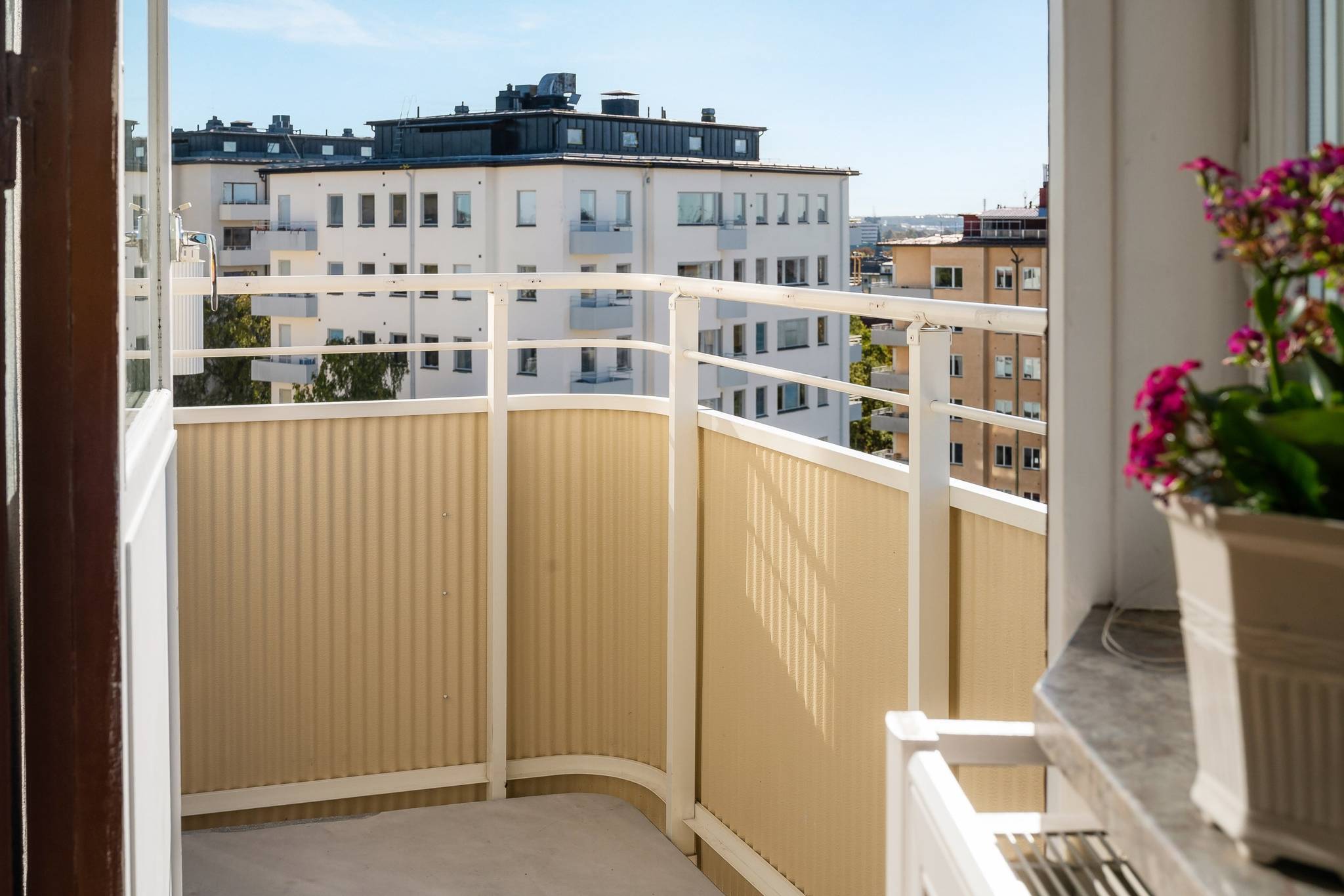 5 rum Lägenhet på Furusundsgatan 7 Gärdet Stockholms kommun - bild 2