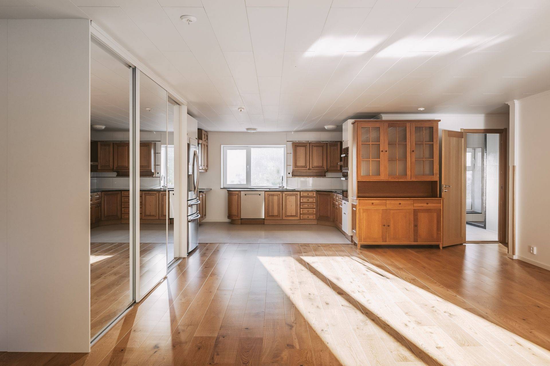 7 rum Villa på Bredsäter Svaneberg 1 Mariestad Mariestads kommun - bild 13