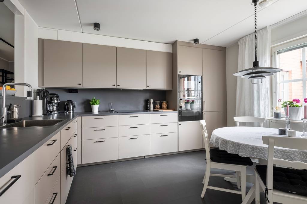 3 rum Lägenhet på Katrinebergsbacken 32, vån 3 Liljeholmen Stockholms kommun - bild 6