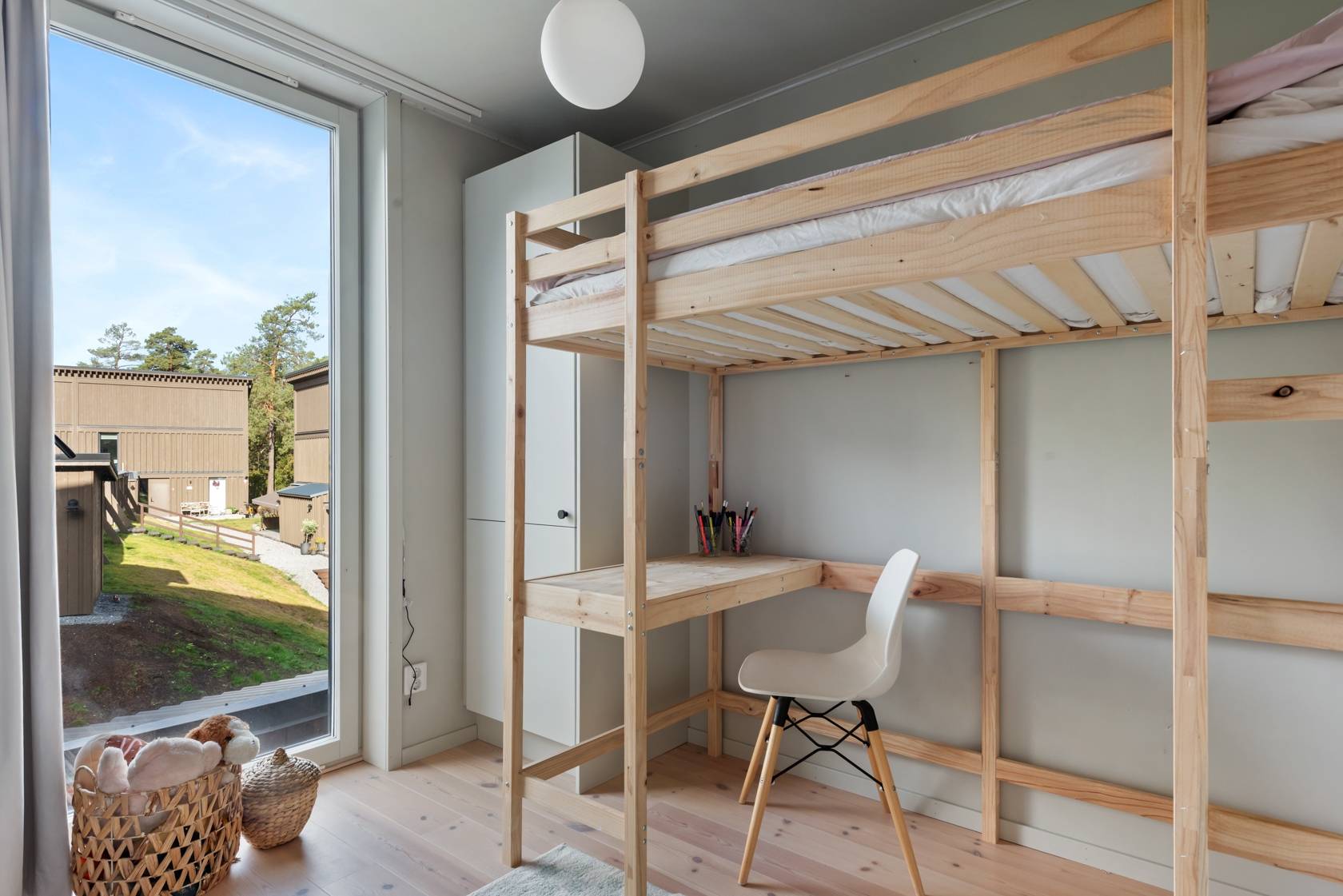 4 rum Radhus på Åkerhielms väg 51B Margretelund Österåkers kommun - bild 18