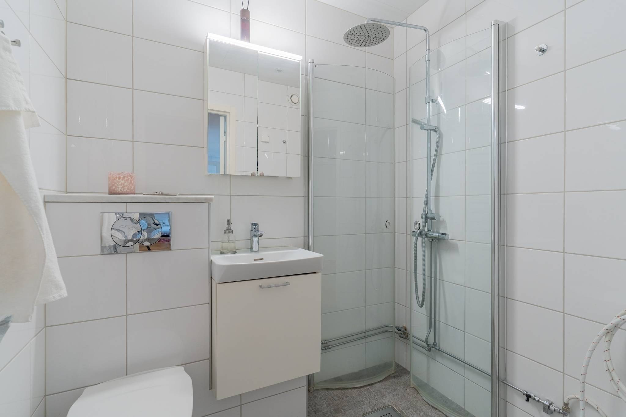 3 rum Lägenhet på Djurgårdsvägen 2C Gamla Stan Eskilstuna kommun - bild 3
