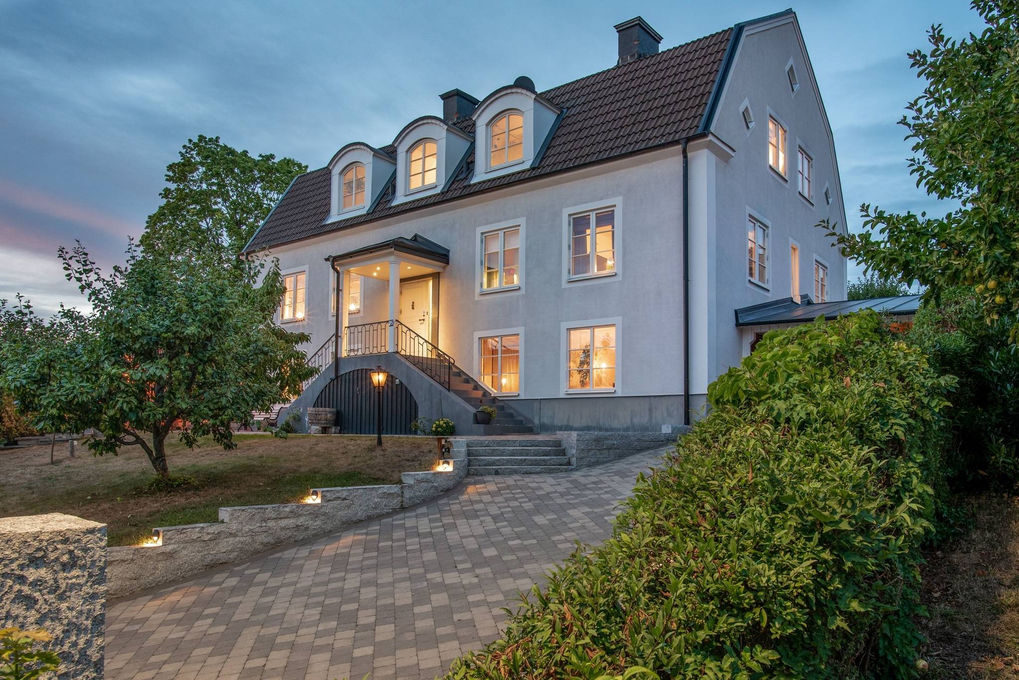 10 rum villa på Augustbergsgatan 25 Tannefors, Linköpings kommun - bild 1
