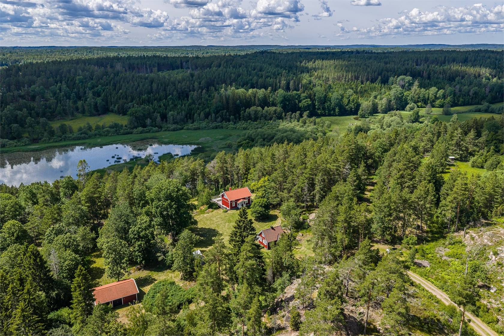 5 rum Fritidshus på Hunsala Bergbo 1 & 2 Västerviks kommun - bild 1