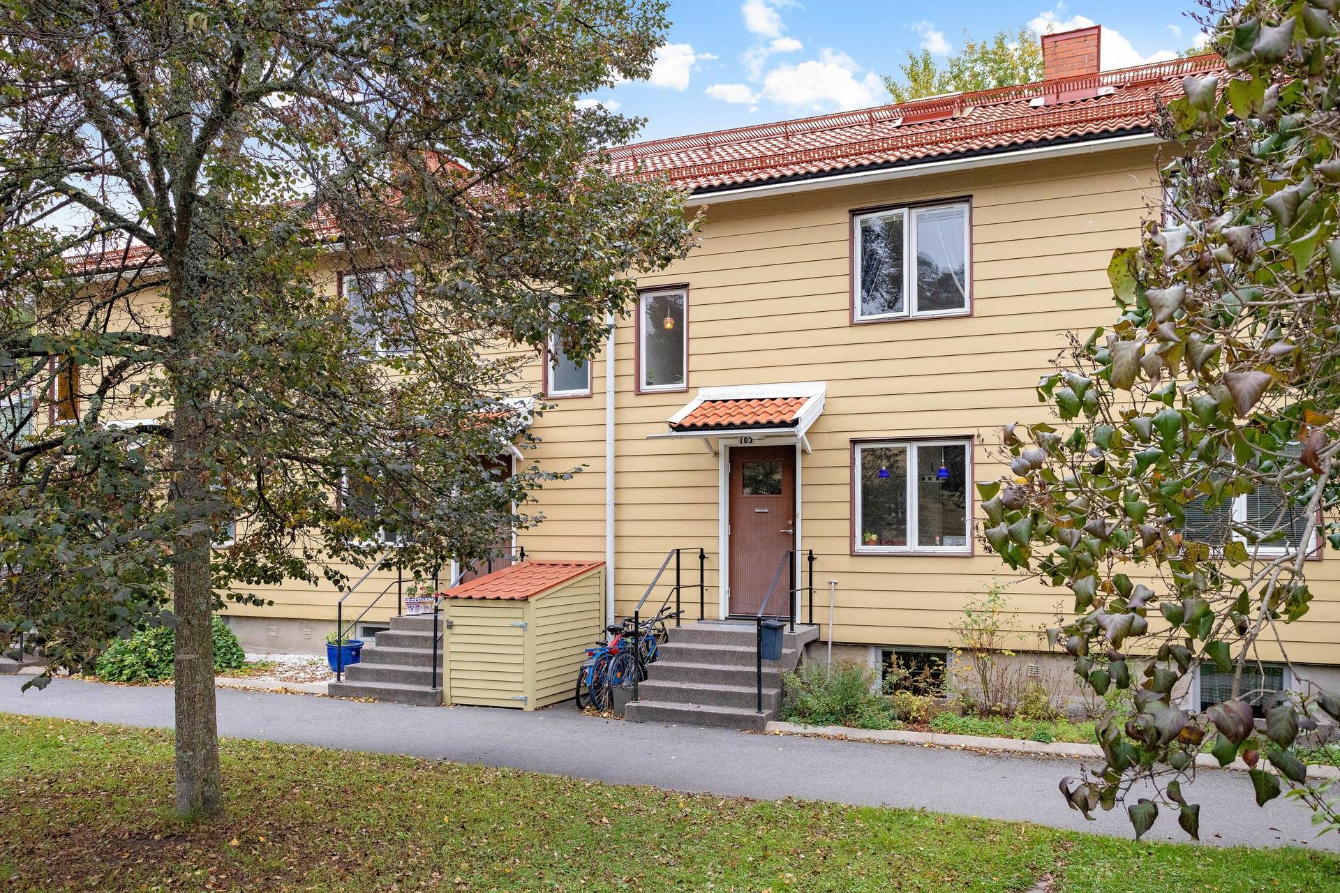 Kallhäll, Järfälla kommun