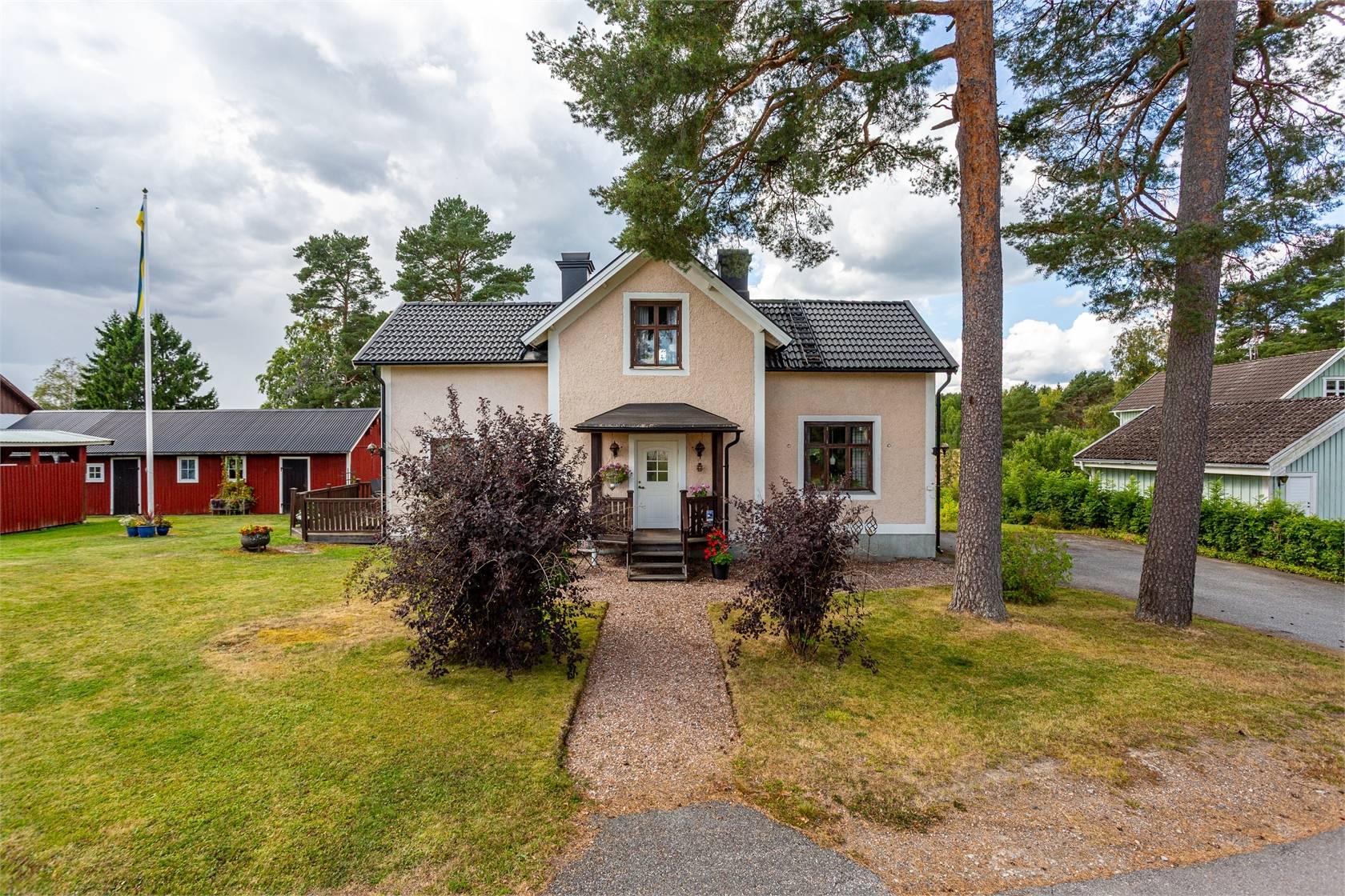 7 rum villa på Norrmalmsvägen 17 Vedevåg, Lindesbergs kommun - bild 1