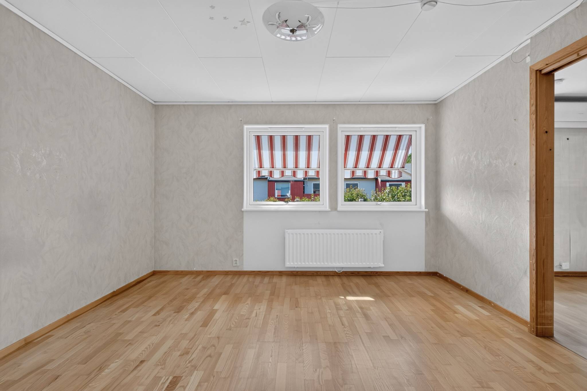 6 rum Radhus på Skrakvägen 119 Margretelund Österåkers kommun - bild 24