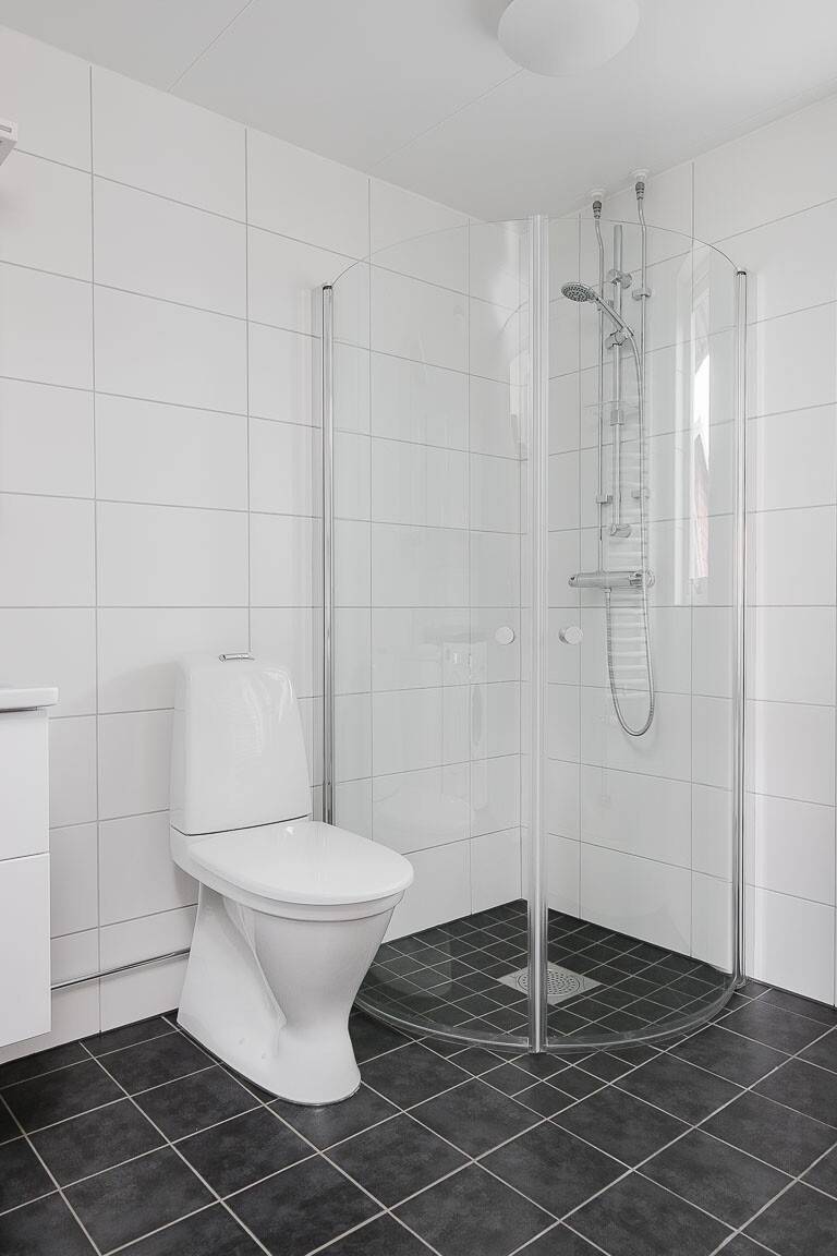 3 rum Lägenhet på Portvaktsvägen 1C, Lgh nr 3 Sjölunda Lidköpings kommun - bild 18