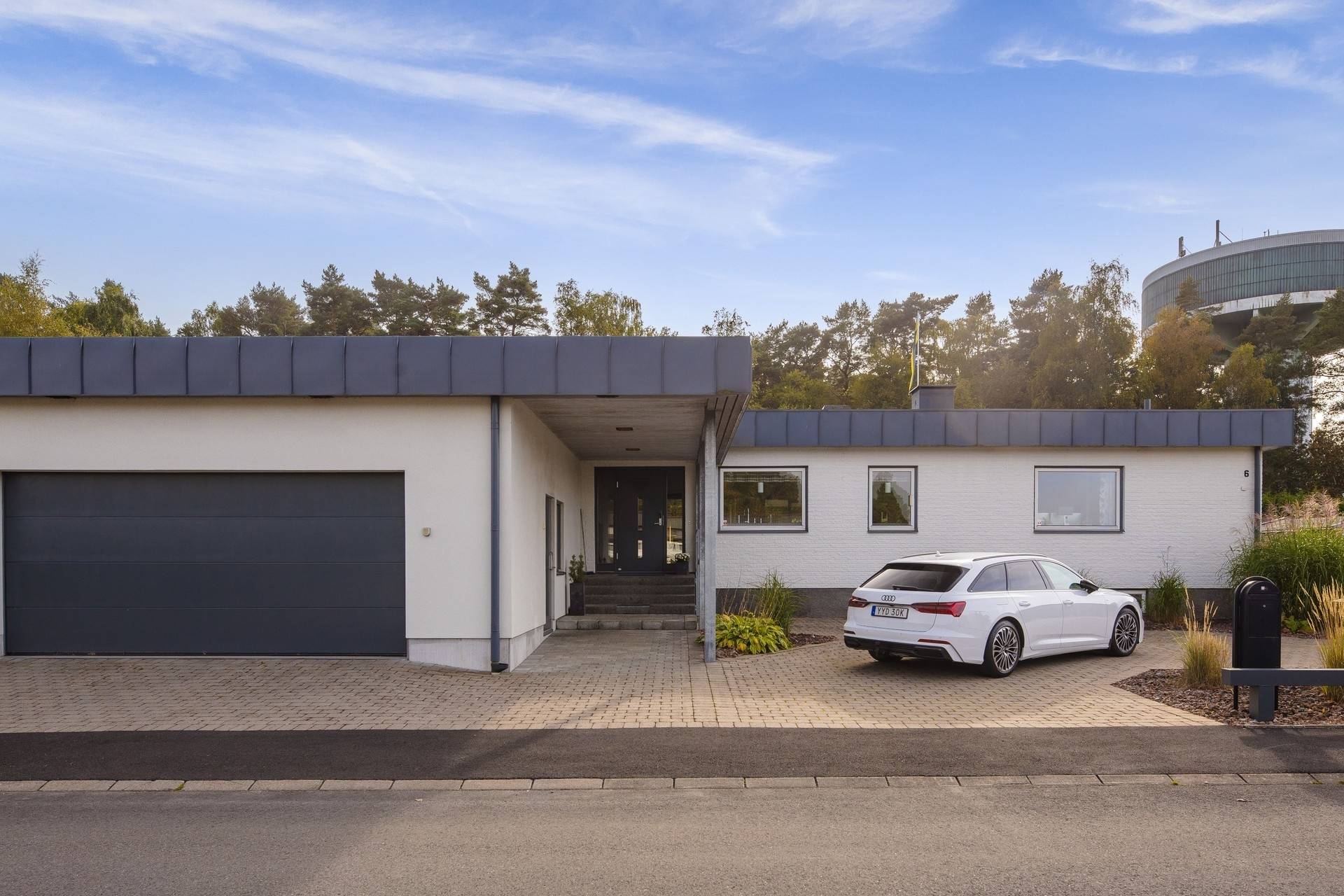 5 rum Villa på Salebygatan 6 Lidåker Lidköpings kommun - bild 1