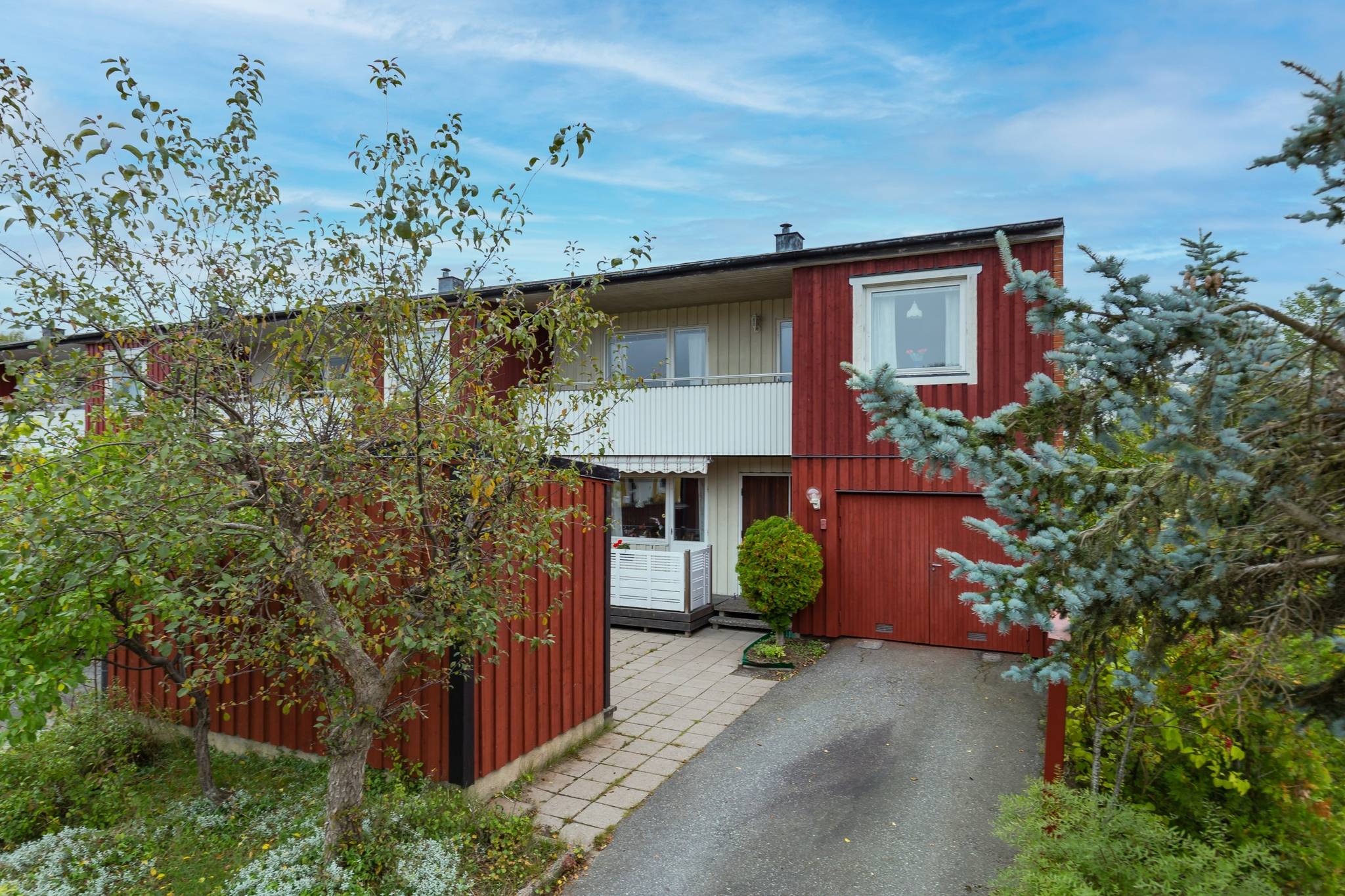 6 rum Radhus på Rundan 69 Tullingeberg Botkyrka kommun - bild 2