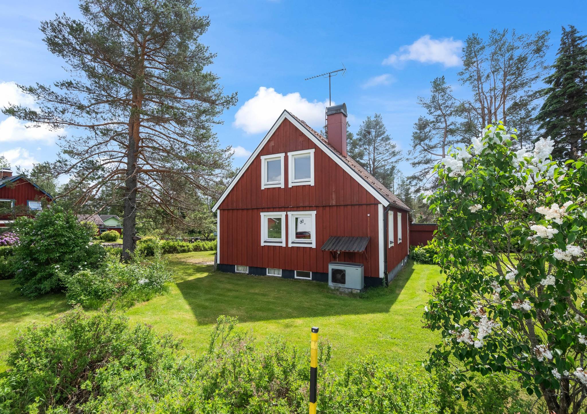 4 rum villa på Bränne backe 17 Järbo, Sandvikens kommun - bild 1