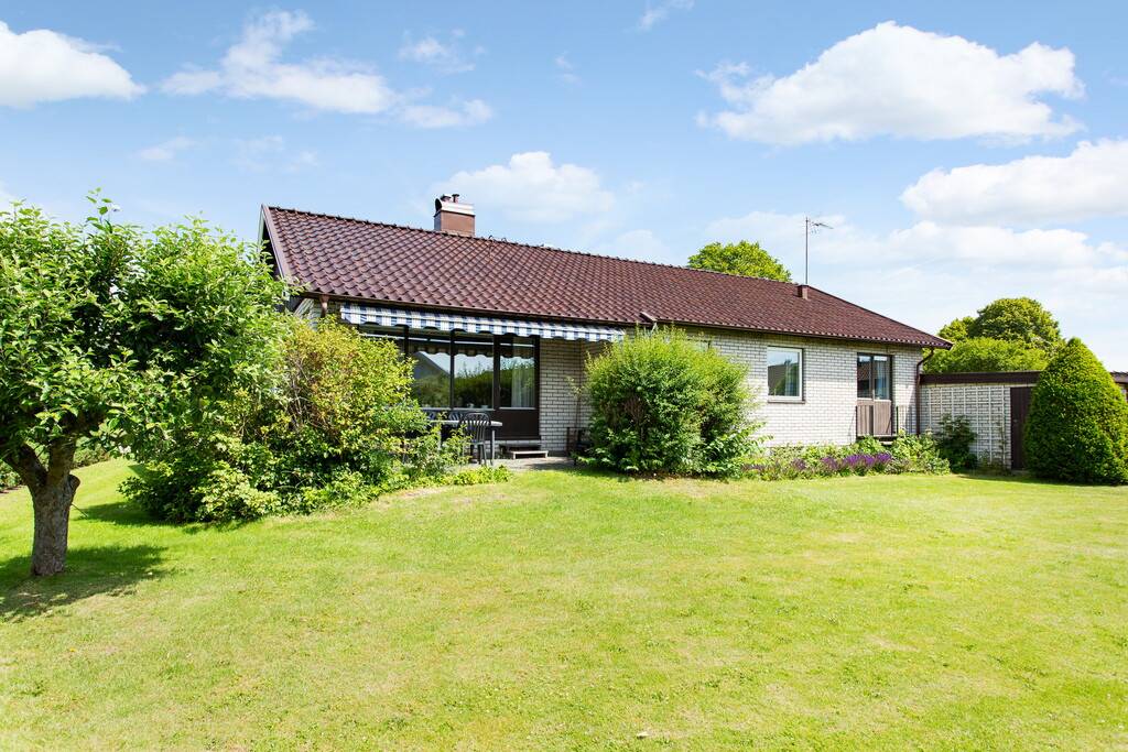 5 rum Villa på Falkenerarevägen 18 Östra Gärdet Falkenbergs kommun - bild 2