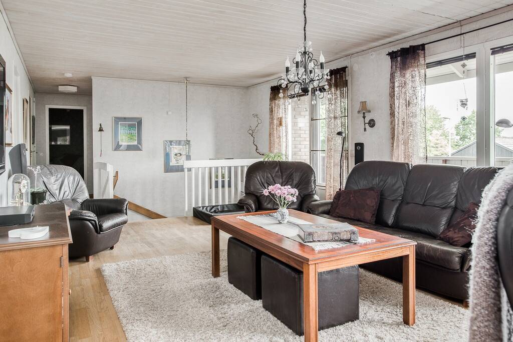 7 rum Villa på Diamantvägen 21 Ulveket Skövde kommun - bild 11