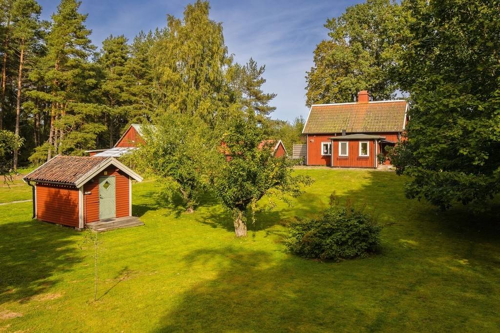 3 rum Gård utan jordbruk på Hasslösa Petersborg 1 Hasslösa Lidköpings kommun - bild 30