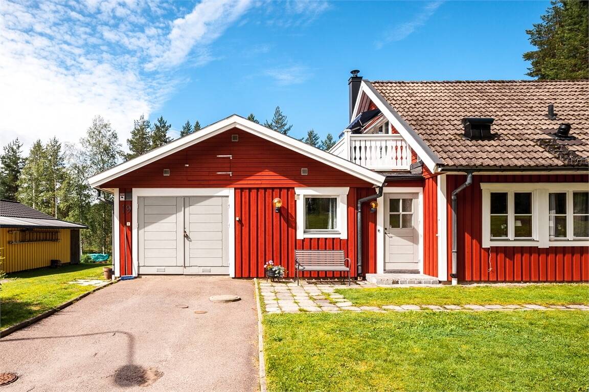 8 rum Villa på Oscar Stjernes väg 19 Centrala Torsby Torsby kommun - bild 2
