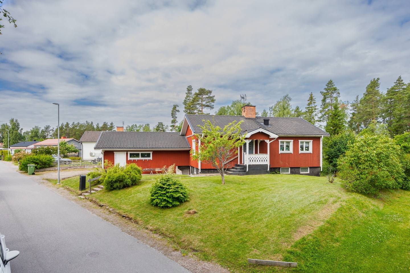 3 rum villa på Trollsvedsvägen 22 Valbo, Gävle kommun - bild 1
