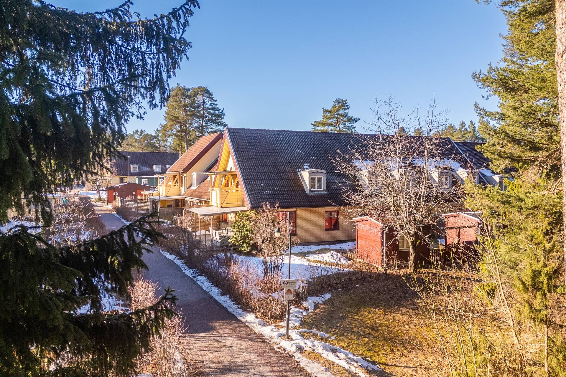 5 rum Par-/kedje-/radhus på Månskensgatan 42A Gävle Andersberg Gävle kommun - bild 48