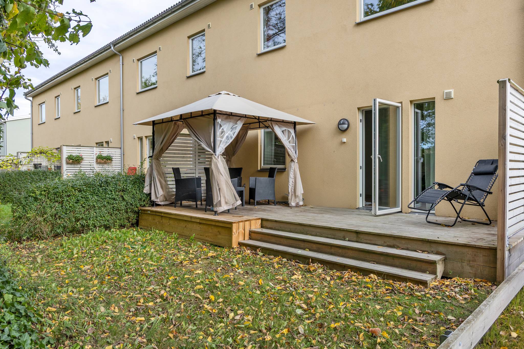 5 rum Par-/kedje-/radhus på Örnehuvuds väg 53 Västra Kattarp Malmö kommun - bild 1