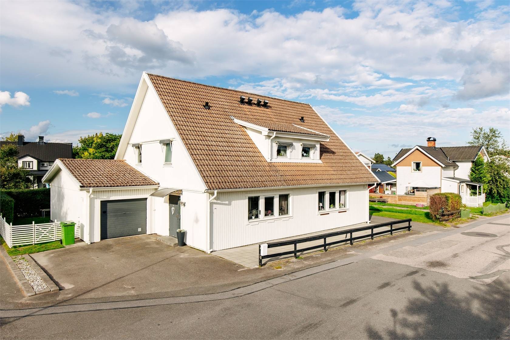 8 rum Villa på Nygatan 21A & B Centrum Tidaholms kommun - bild 52