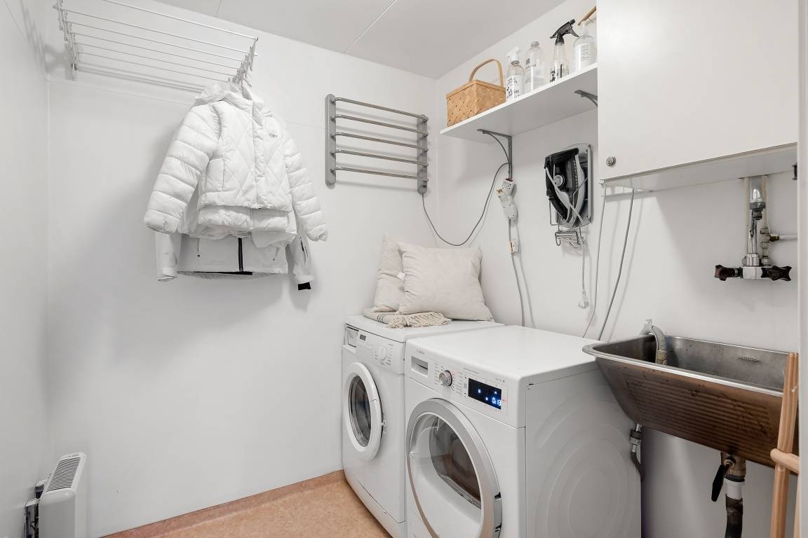 5 rum Radhus på Mäster Davids Gränd 44 Hässelby Norra Villastad Stockholms kommun - bild 13