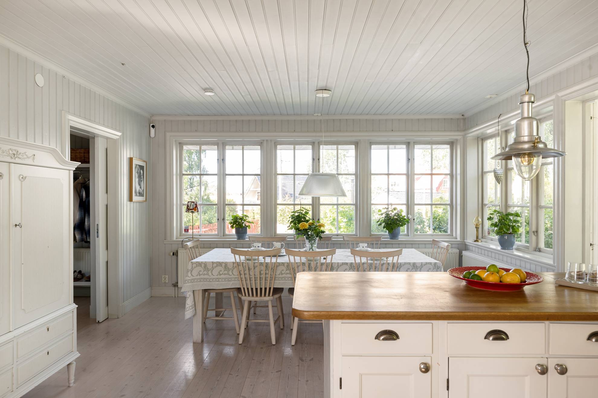 169 m² Villa på Björnvägen 3 Viggbyholm Täby kommun - bild 9