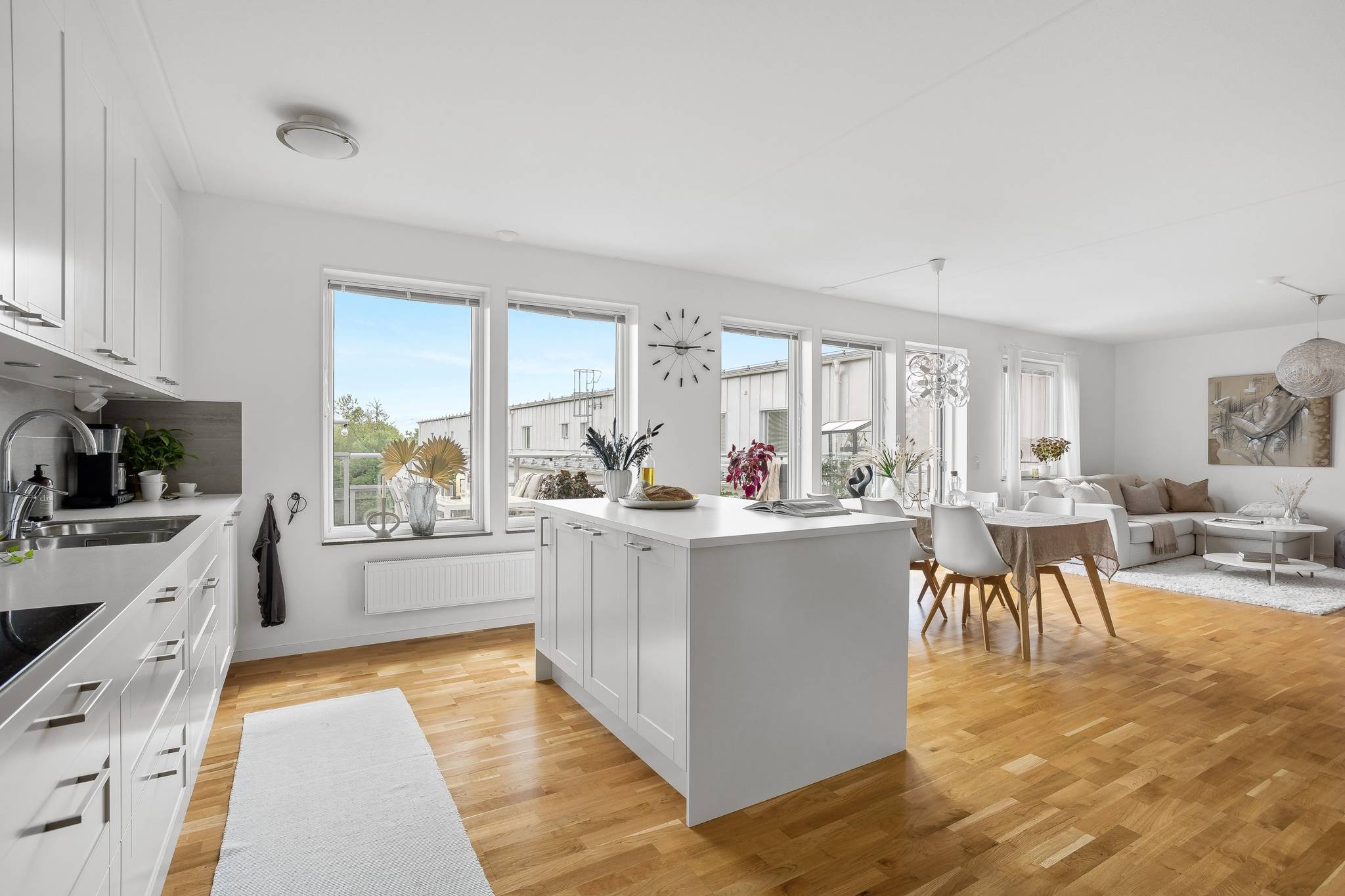 4 rum Lägenhet på Alpvägen 21, 6 tr. Bromma / Mariehäll Stockholms kommun - bild 2