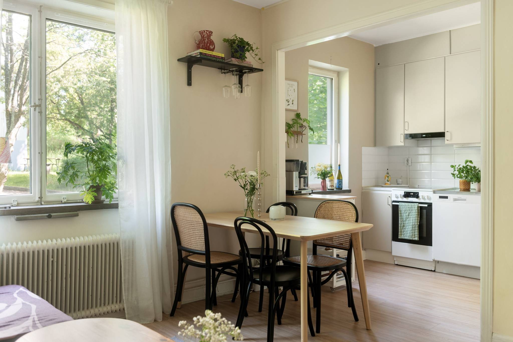 2 rum lägenhet på Knypplerskevägen 11, 1tr Bromma / Åkeshov, Stockholms kommun - bild 1