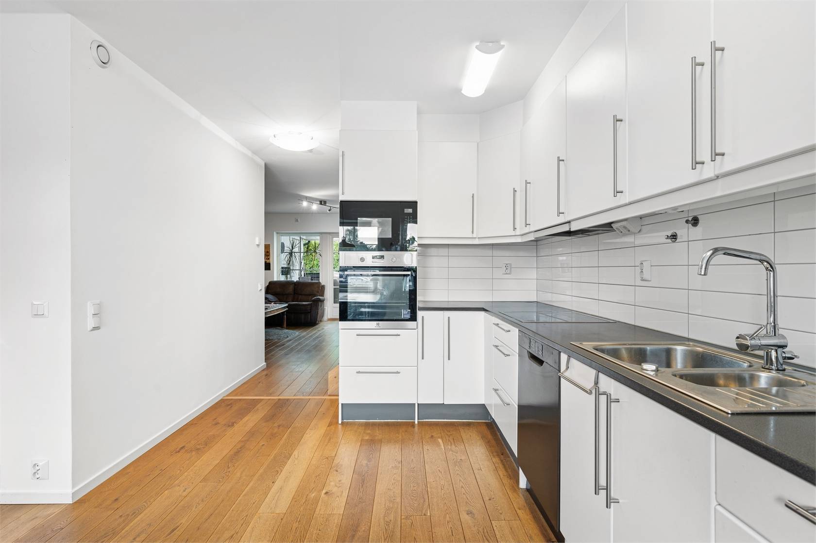110 m² Radhus på Tårpilsvägen 23E Lövstalöt Uppsala kommun - bild 11