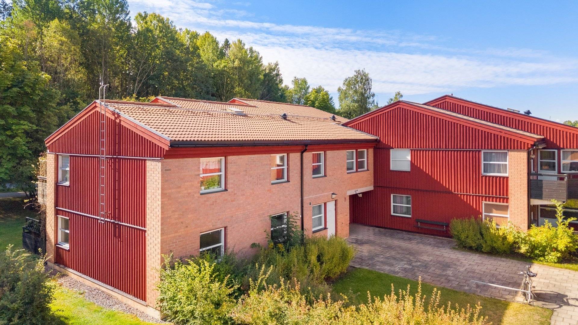 3 rum lägenhet på Skäcklingevägen 167 Tumba, Botkyrka kommun - bild 1