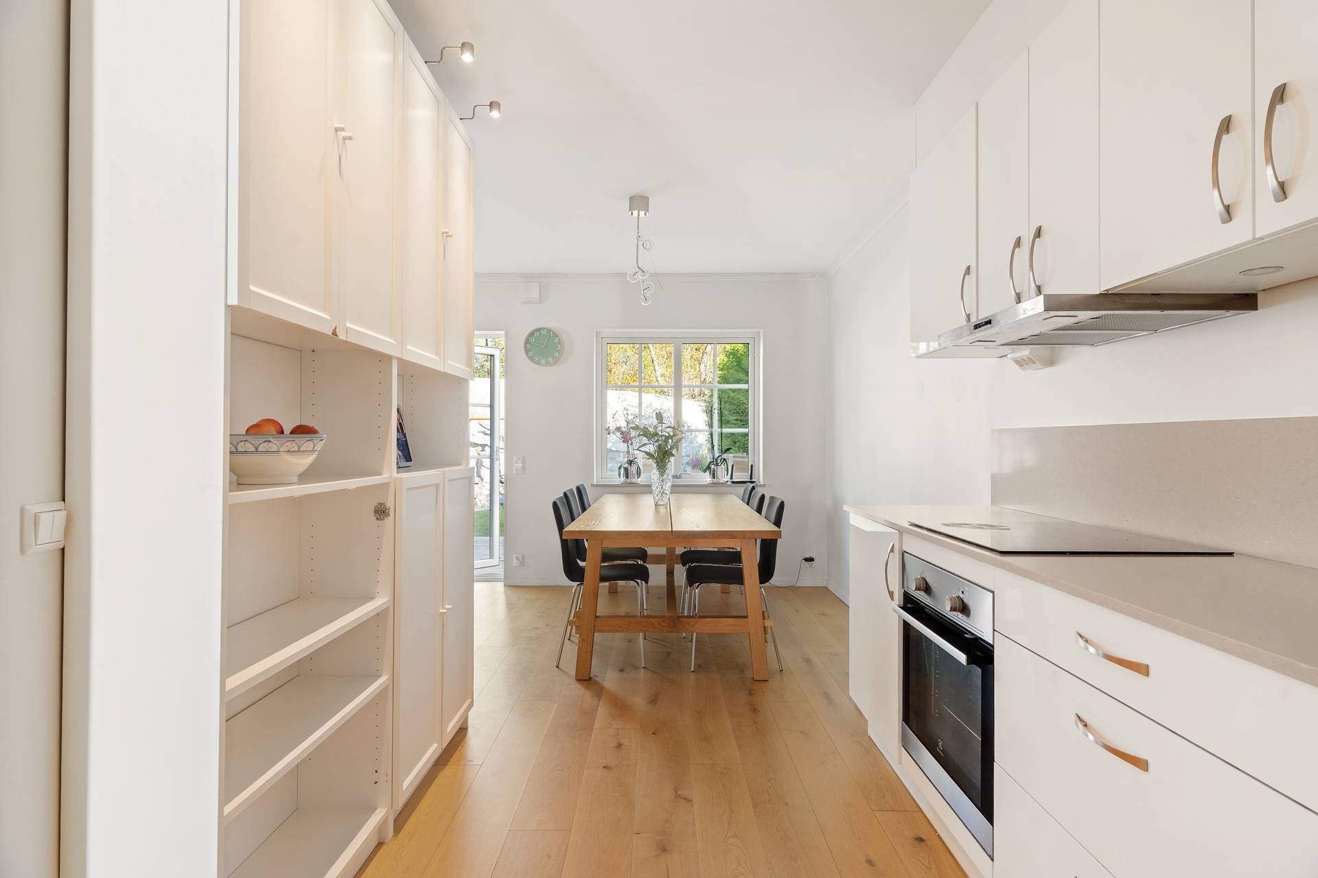 5 rum Parhus på Gropenvägen 34B Slottsskogen Håbo kommun - bild 11
