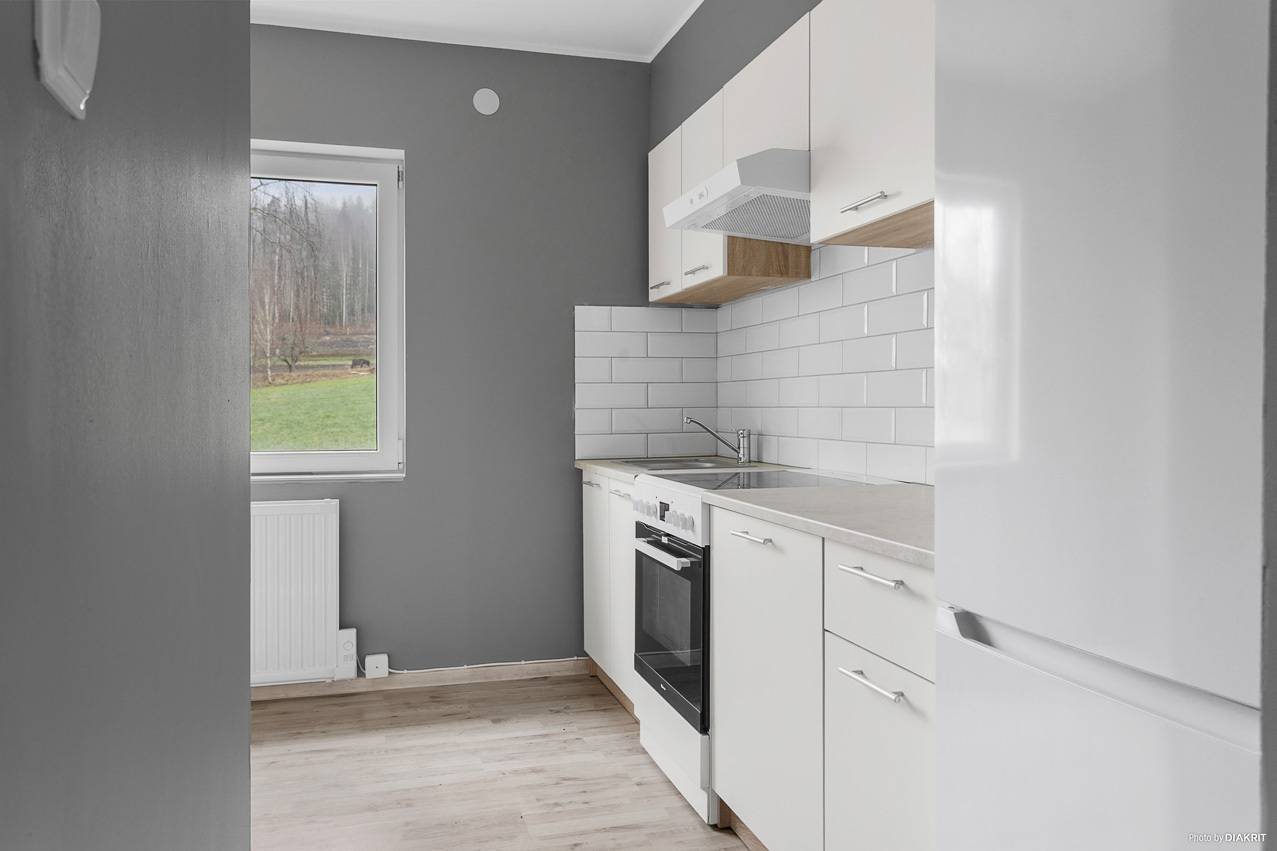 8 rum övrig på Lene Mon 1 Lene, Kils kommun - bild 2
