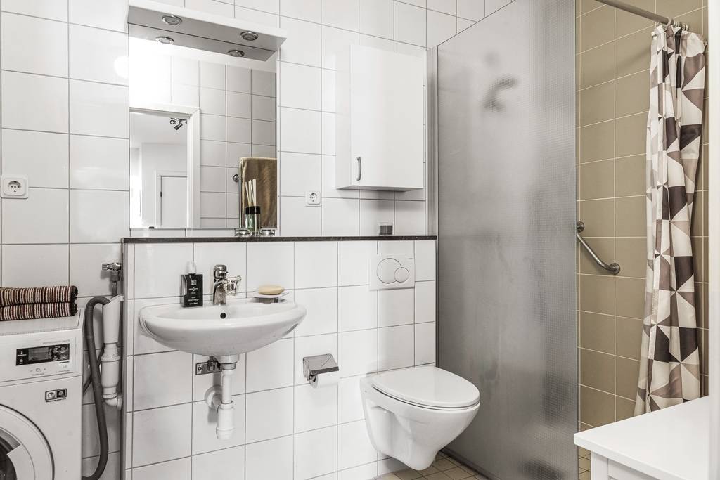 3 rum Lägenhet på Axel Wennergrens Väg 18 3tr Tyresö / Tyresö Centrum Tyresö kommun - bild 14