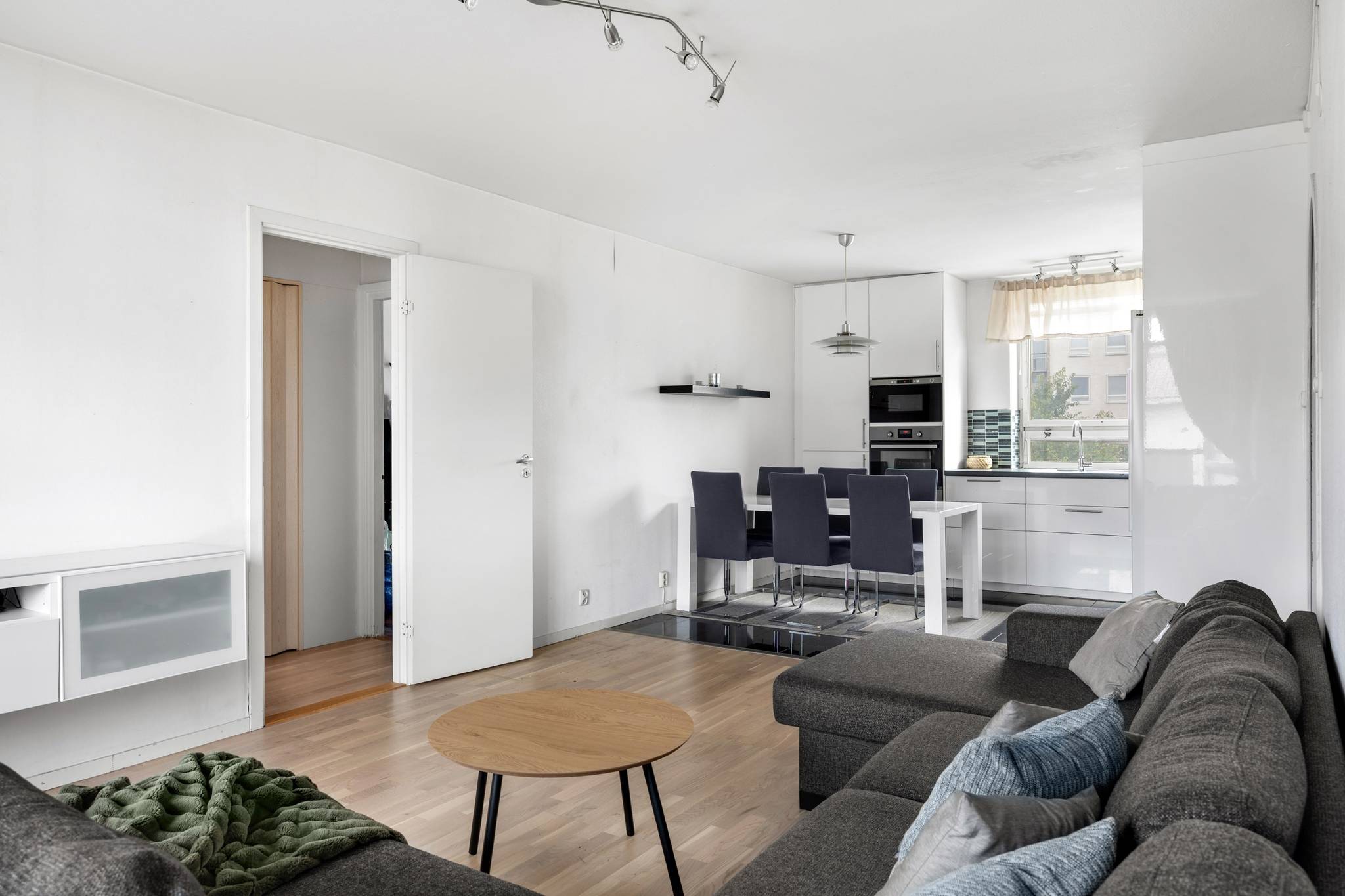 4 rum Lägenhet på Duvedsvägen 7, 3 tr Vällingby Centrum Stockholms kommun - bild 6