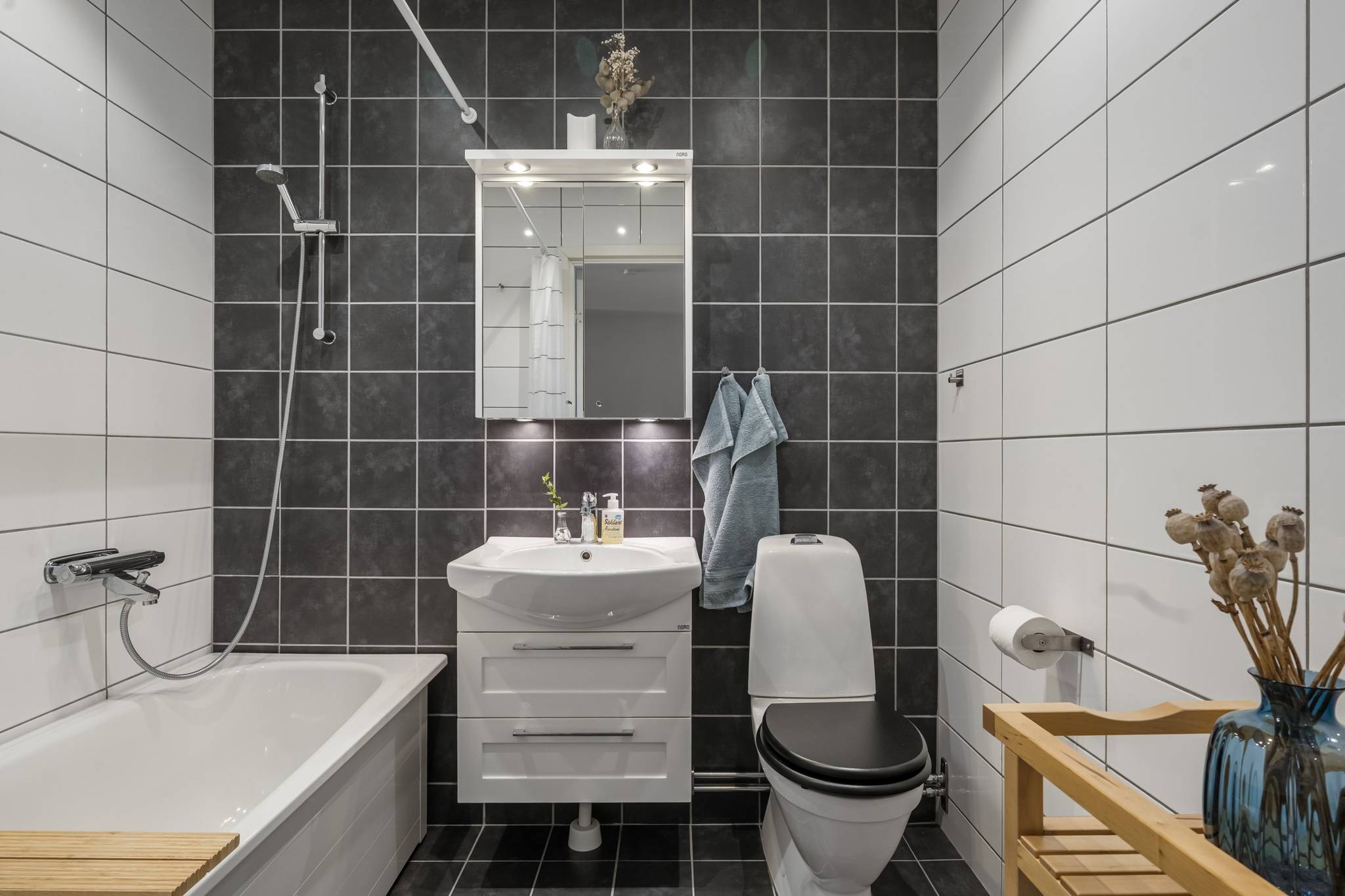 5 rum Radhus på Ulsavilagatan 19E Norra Ormesta Örebro kommun - bild 29