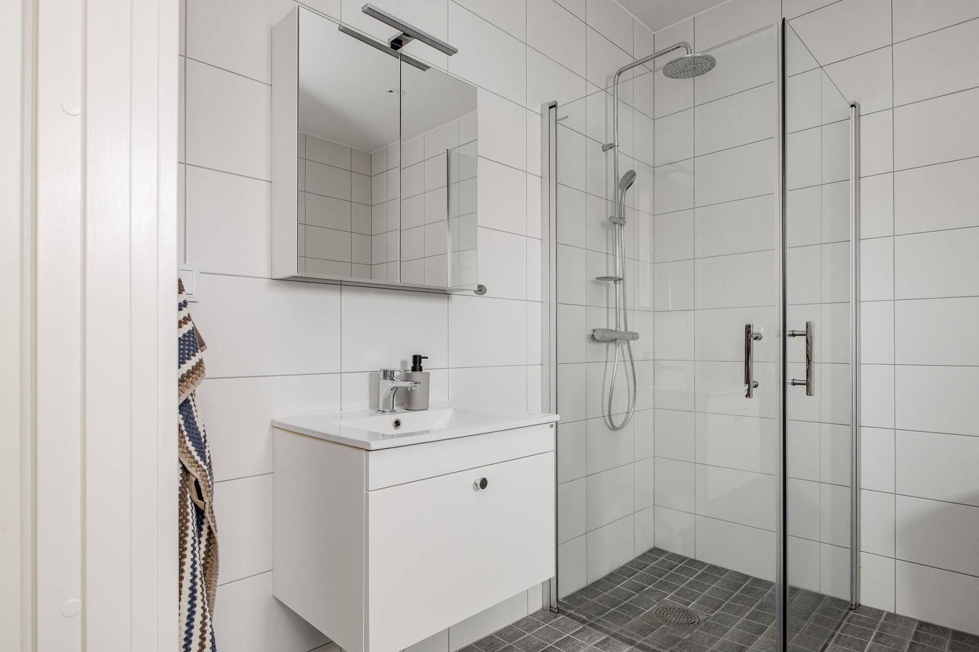 4 rum Radhus på Koggvägen 2 Bredsand Enköpings kommun - bild 34