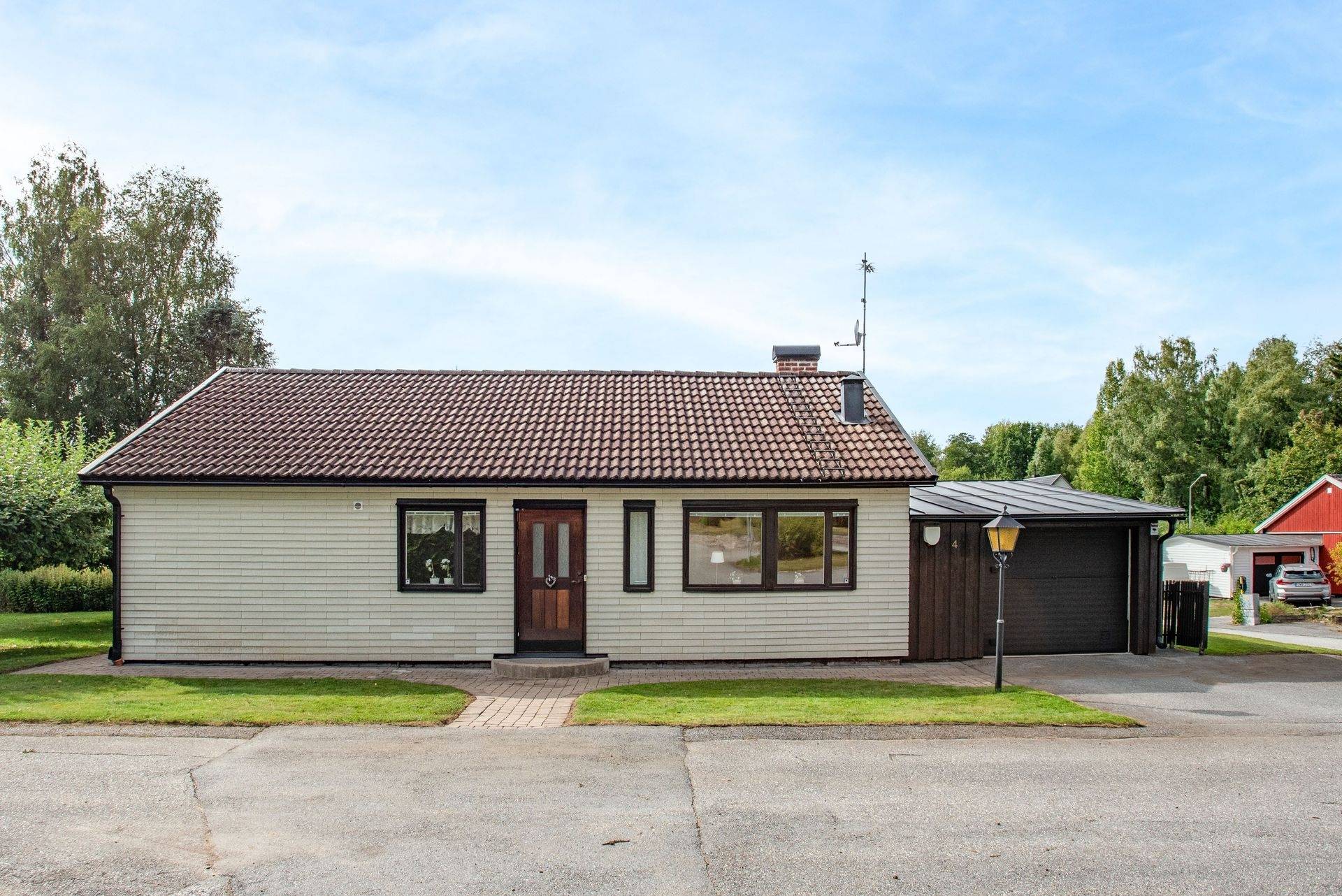 6 rum Villa på Granvägen 4 Dyltabruk Örebro kommun - bild 2
