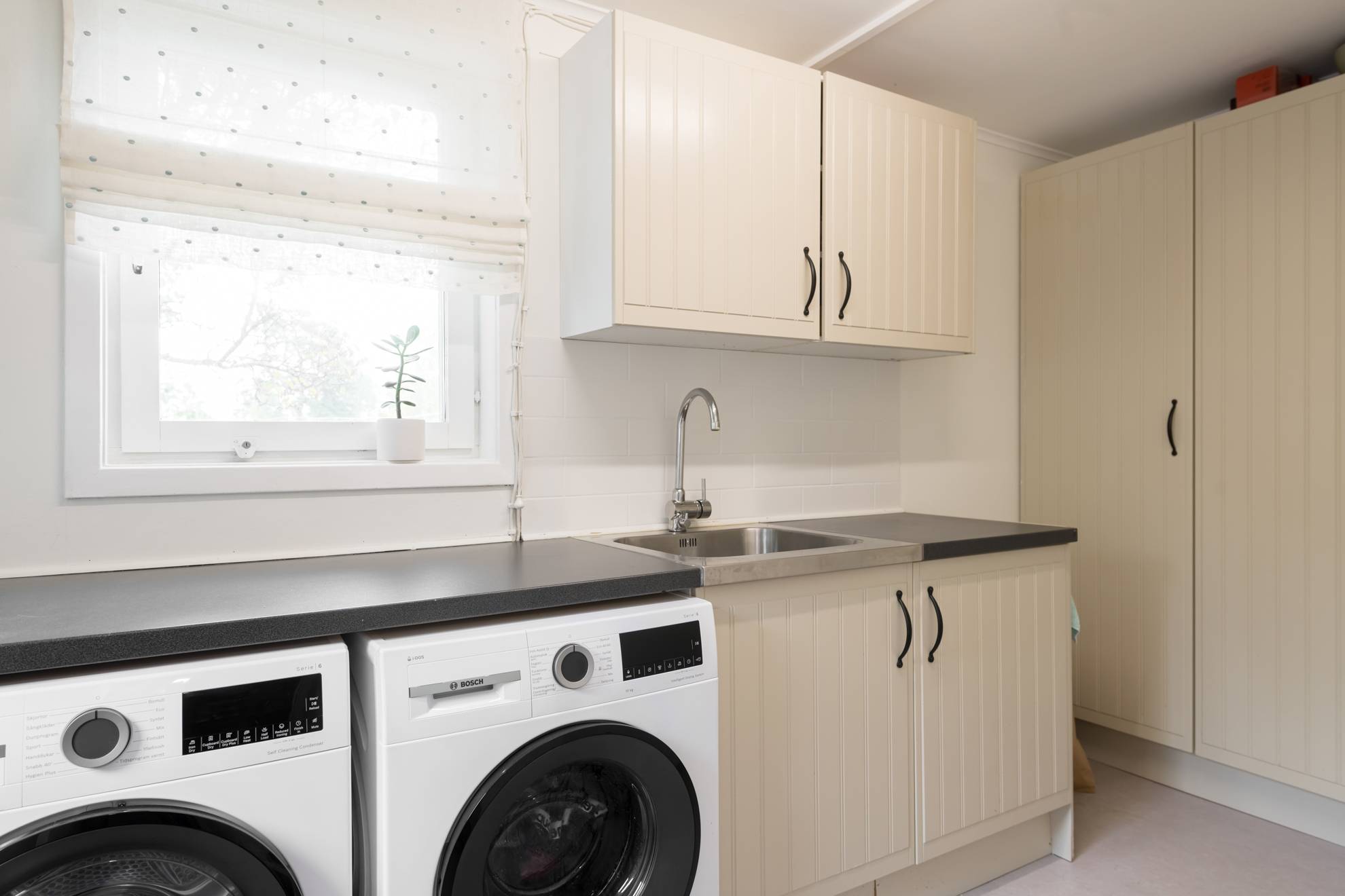 9 rum Villa på Domherrevägen 7 Näsbypark Täby kommun - bild 26