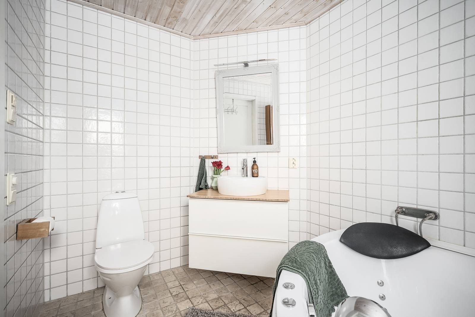 6 rum Villa på Tistelvägen 30C Lötkärr Haninge kommun - bild 14