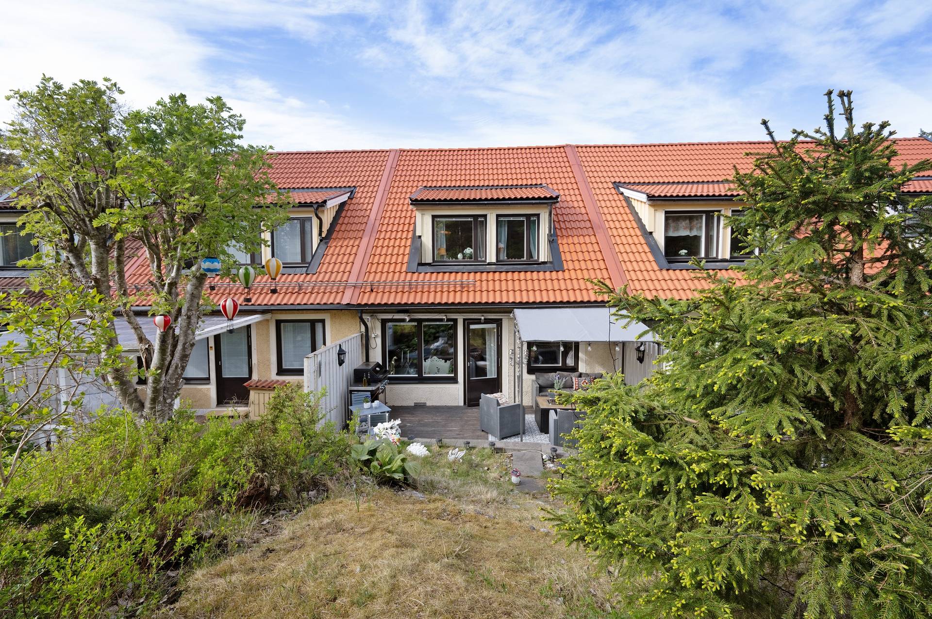 5 rum Radhus på Rapsodivägen 238 Drevviksstrand / Östra Skogås Huddinge kommun - bild 4
