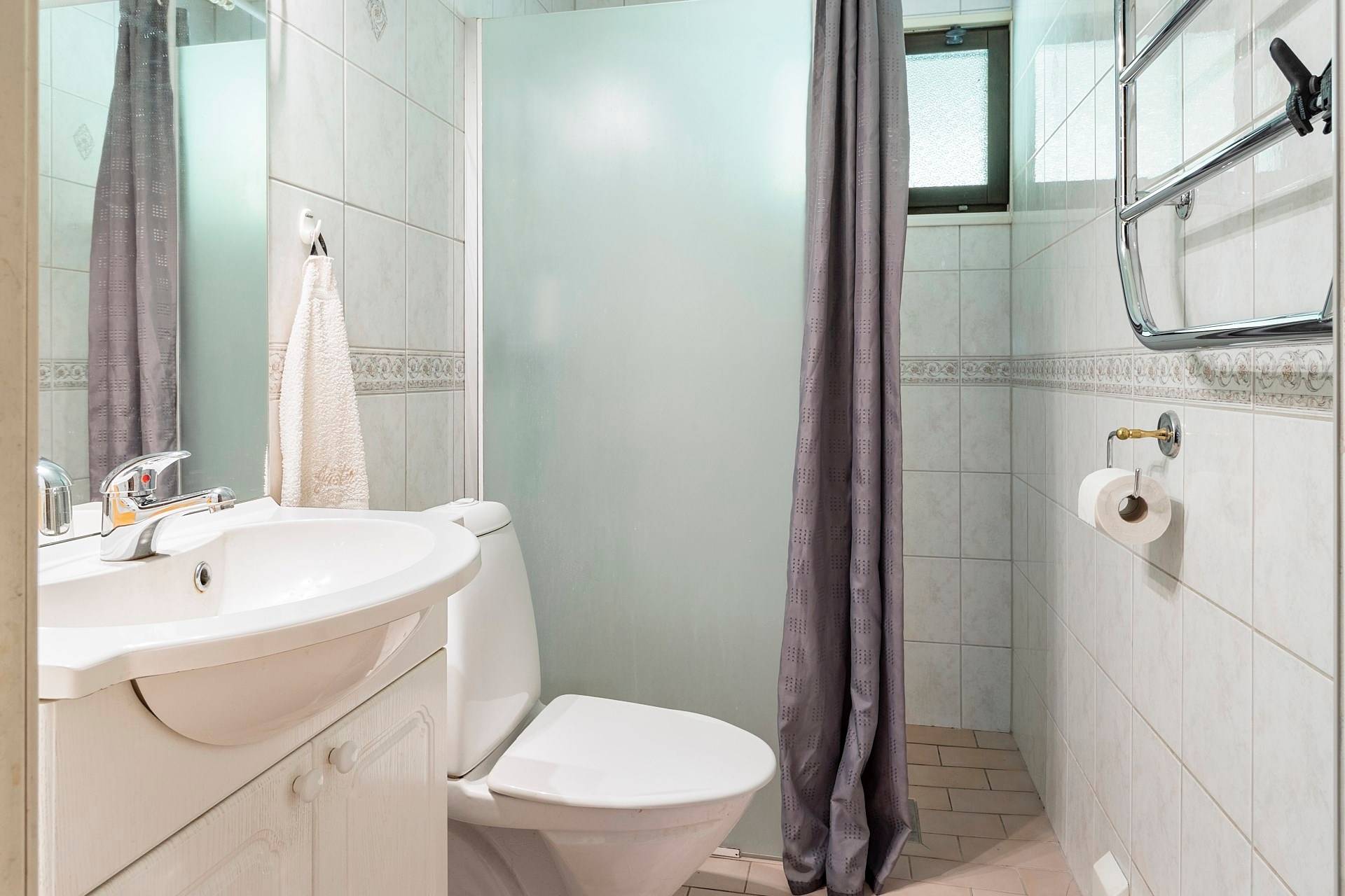 6 rum Villa på Vadmalsvägen 3 Skälby Västerås kommun - bild 14
